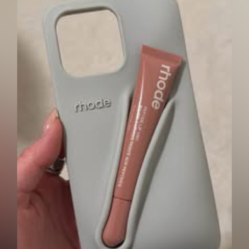 RHODE iPhone 15 pro max lip case (Lip tint not included)